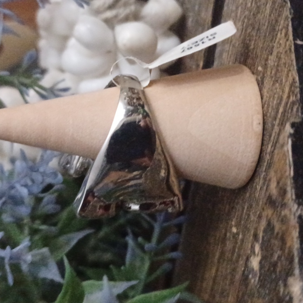 BUTTERFLY 🦋 RING - Picture 4 of 7